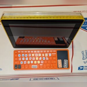 KANO Make Your Own Computer Kit Raspberry Pi 3 With Keyboard Assembled